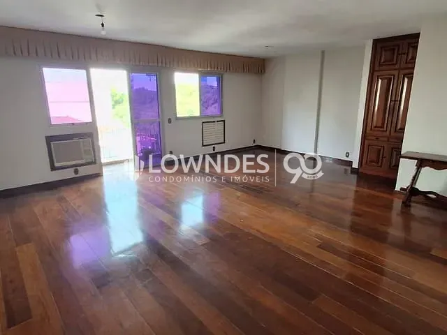 Apartamento com 151m² 3 quartos e 2 banheiros, à venda, no bairro Tijuca em Rio de Janeiro