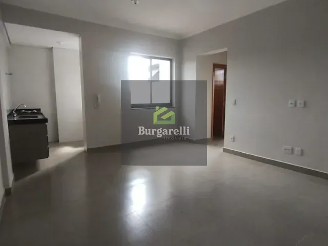 Apartamento 2 quartos e 1 banheiro, para alugar, no bairro Vila São Francisco em Lavras