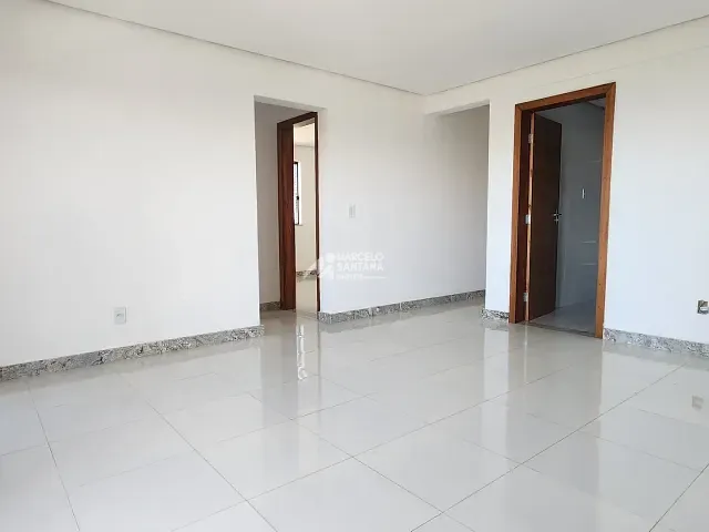 Apartamento 3 quartos e 1 banheiro, à venda ou para alugar, no bairro Candeias em Vitória da Conquista