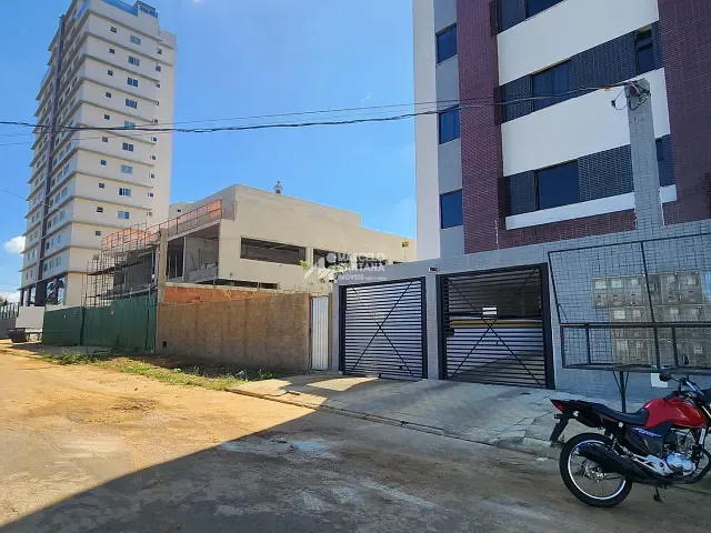 Apartamento 3 quartos e 1 banheiro, à venda ou para alugar, no bairro Candeias em Vitória da Conquista