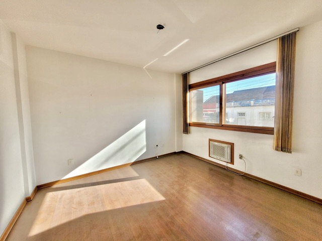 Foto do Apartamento - Apartamento Central Amplo | Prado Imobiliária