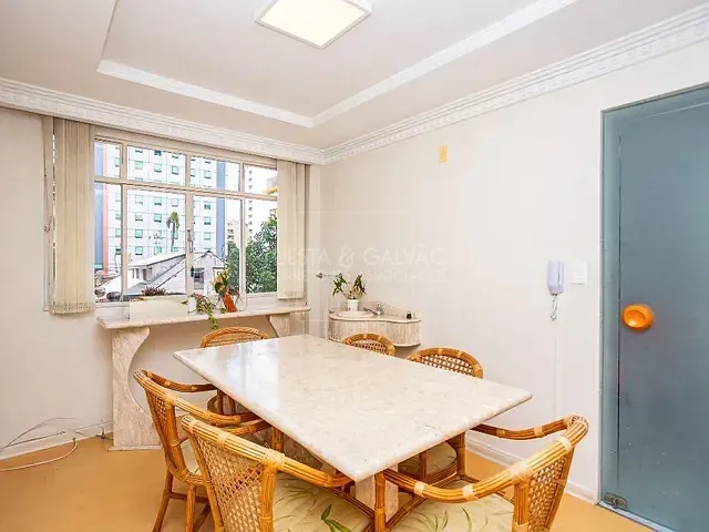 Apartamento com 126m² 3 quartos e 2 banheiros, à venda, no bairro Água Verde em Curitiba