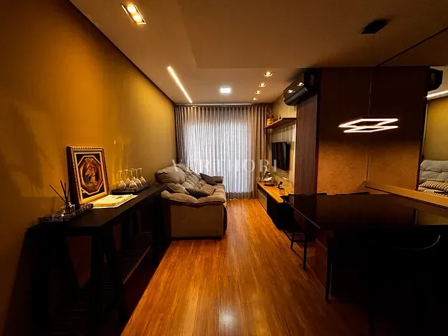 Apartamento com 105m² 3 quartos e 2 banheiros, à venda, no bairro Antares em Londrina