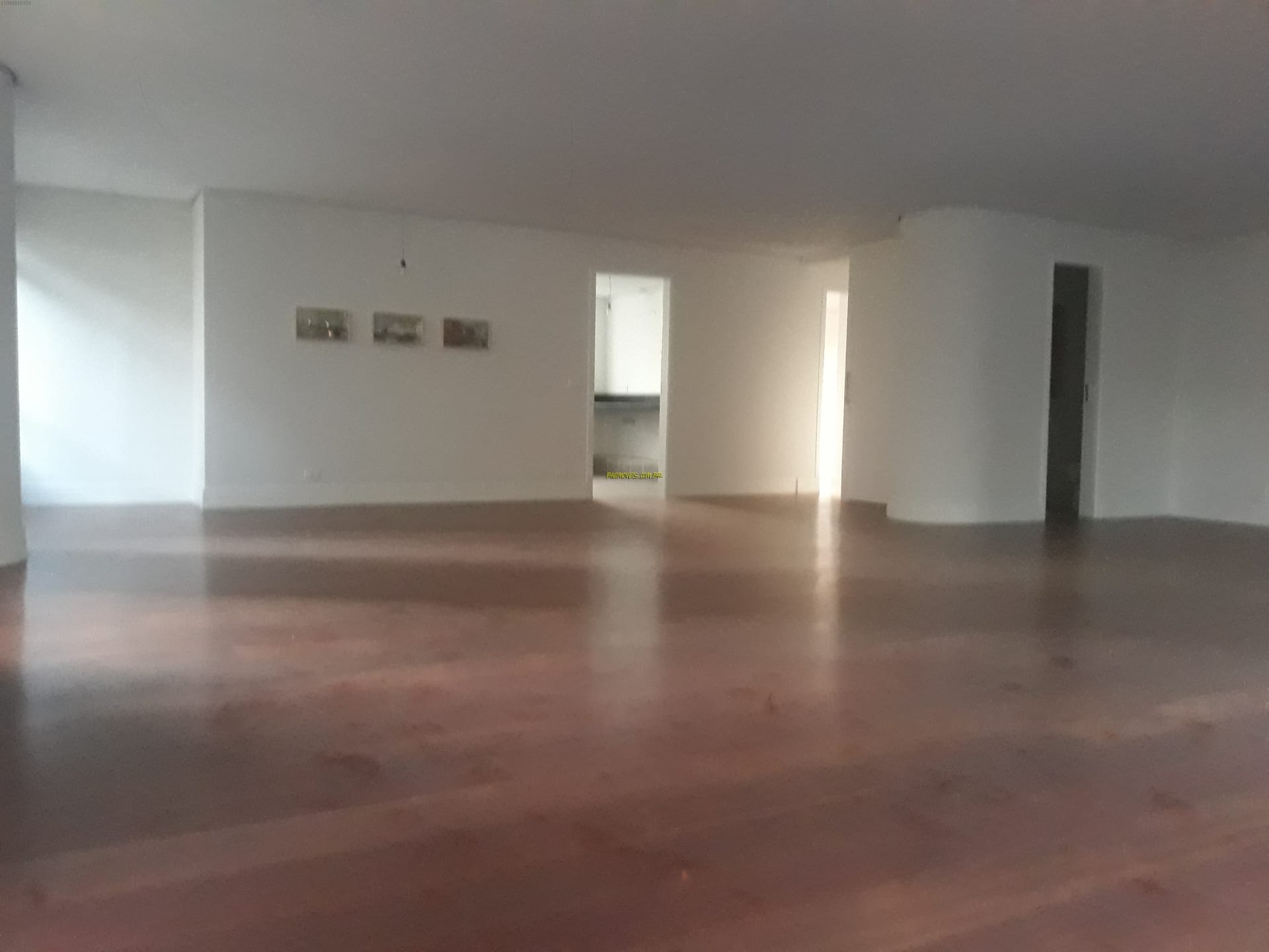 Apartamento à venda com 3 quartos, 235m² - Foto 3