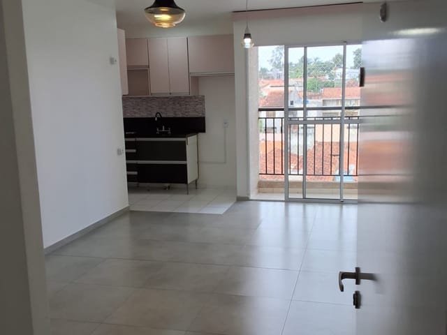 Apartamento 2 quartos e 1 banheiro, à venda ou para alugar, no bairro Conjunto Habitacional Brás Cubas em Mogi das Cruzes