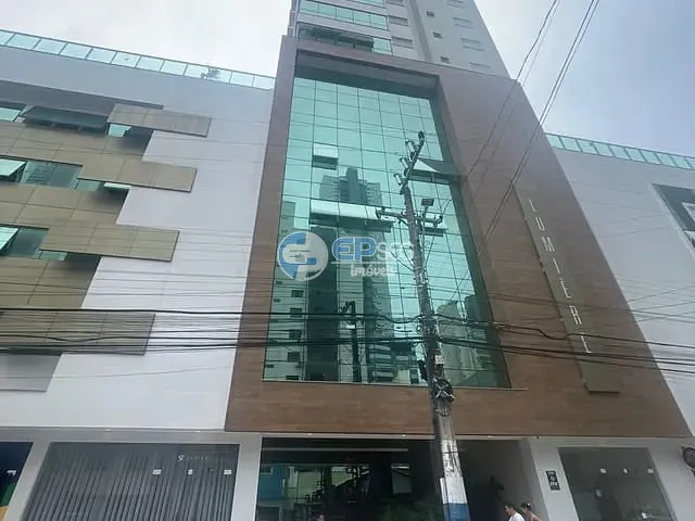 Apartamento com 250m² 4 quartos e 4 banheiros, à venda, no bairro Centro em Balneário Camboriú