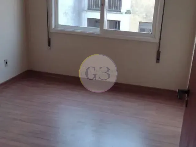 Apartamento 3 quartos e 2 banheiros, para alugar, no bairro Centro em Pelotas
