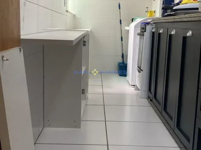 Apartamento 2 quartos e 1 banheiro, à venda, no bairro Samambaia em Petrópolis
