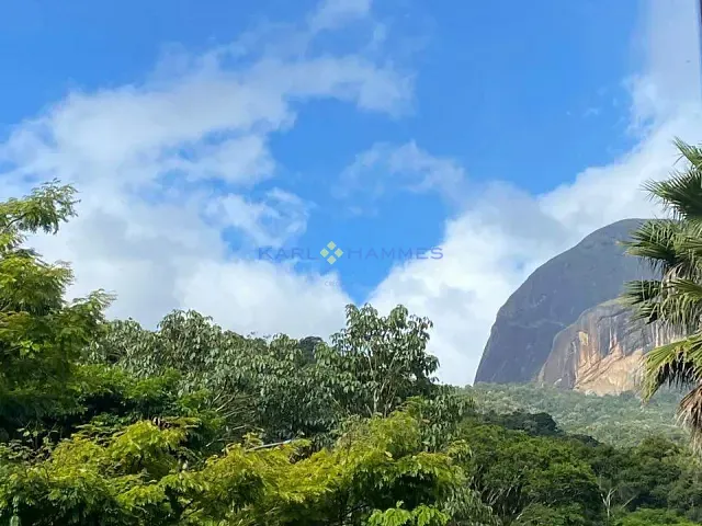 Apartamento 2 quartos e 1 banheiro, à venda, no bairro Samambaia em Petrópolis