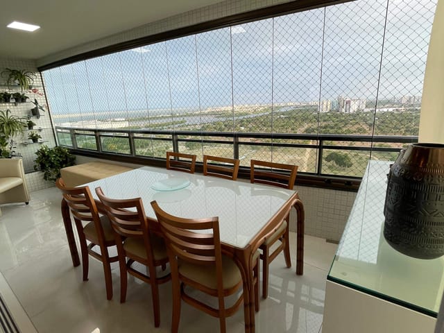 Apartamento 3 quartos e 5 banheiros, à venda, no bairro Jardins em Aracaju