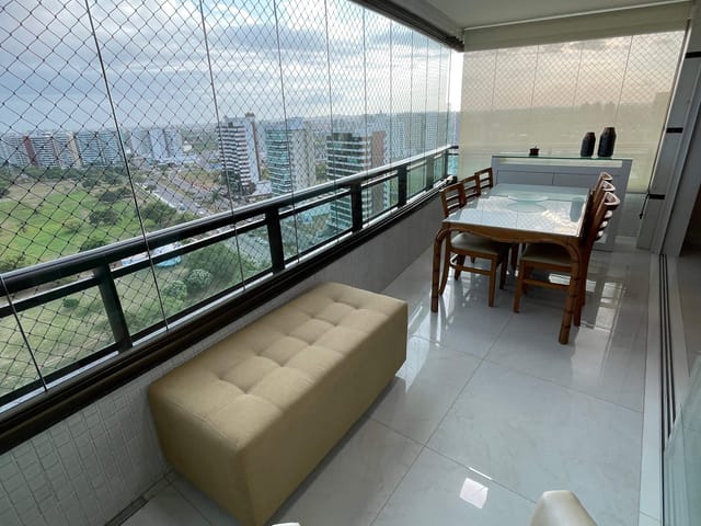 Apartamento 3 quartos e 5 banheiros, à venda, no bairro Jardins em Aracaju