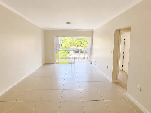 Apartamento 3 quartos e 2 banheiros, para alugar, no bairro Centro em Concórdia