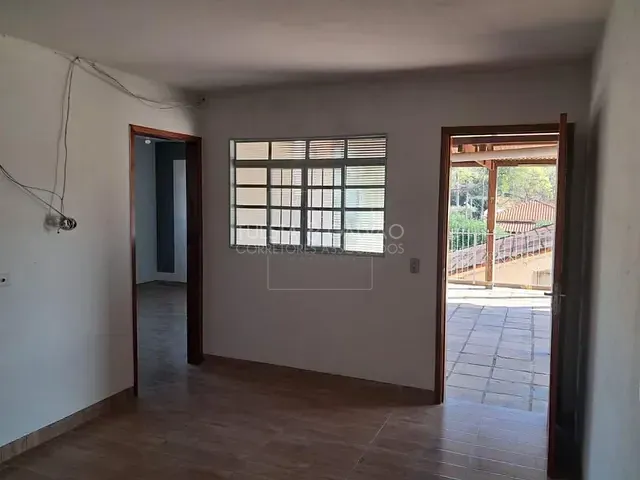 Apartamento com 50m² 2 quartos e 1 banheiro, para alugar, no bairro Vila União em Bandeirantes