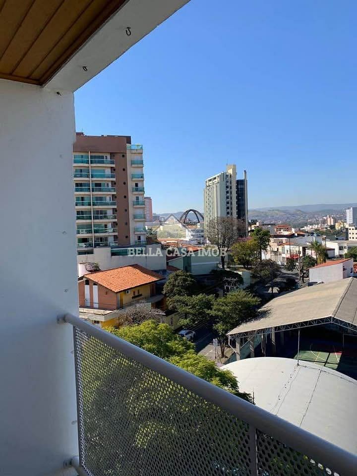 Apartamento à venda com 3 quartos, 92m² - Foto 2