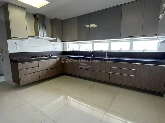 Apartamento 4 quartos e 5 banheiros, à venda, no bairro Jóquei em Teresina
