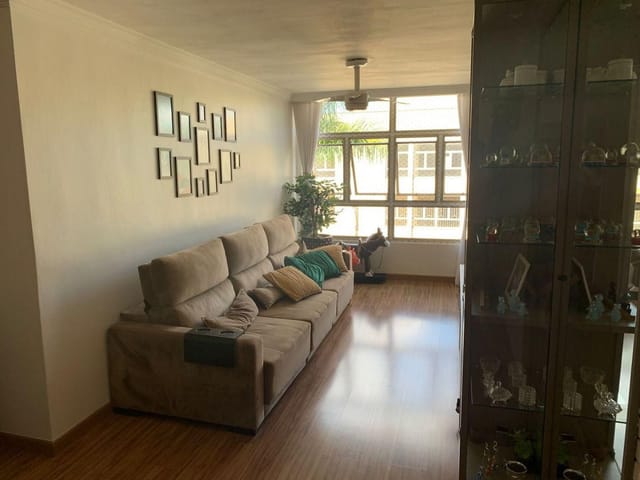 Apartamento 3 quartos e 1 banheiro, à venda, no bairro Chácara Manella em Cambé