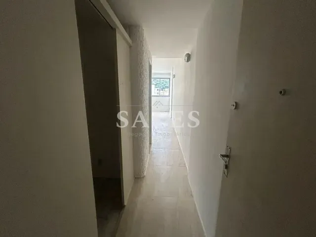 Apartamento com 29m² 1 quarto e 1 banheiro, para alugar, no bairro Centro em Juiz de Fora