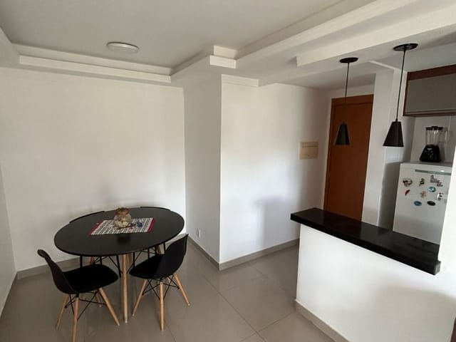 Apartamento com 56m² 2 quartos e 1 banheiro, para alugar, no bairro Glória em Macaé