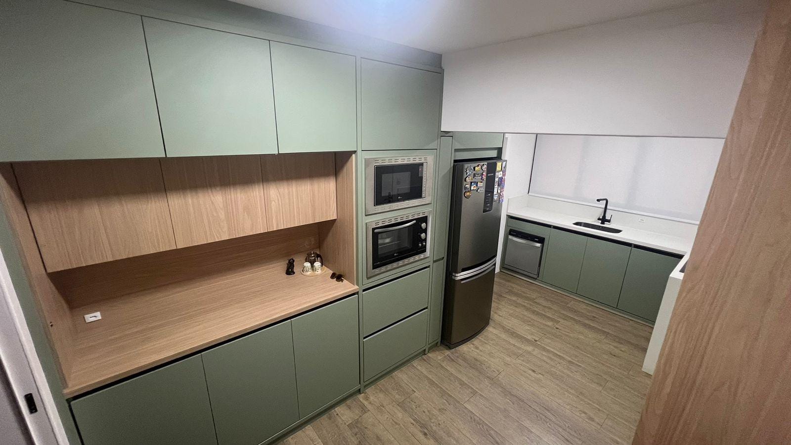 Apartamento à venda com 3 quartos, 165m² - Foto 4