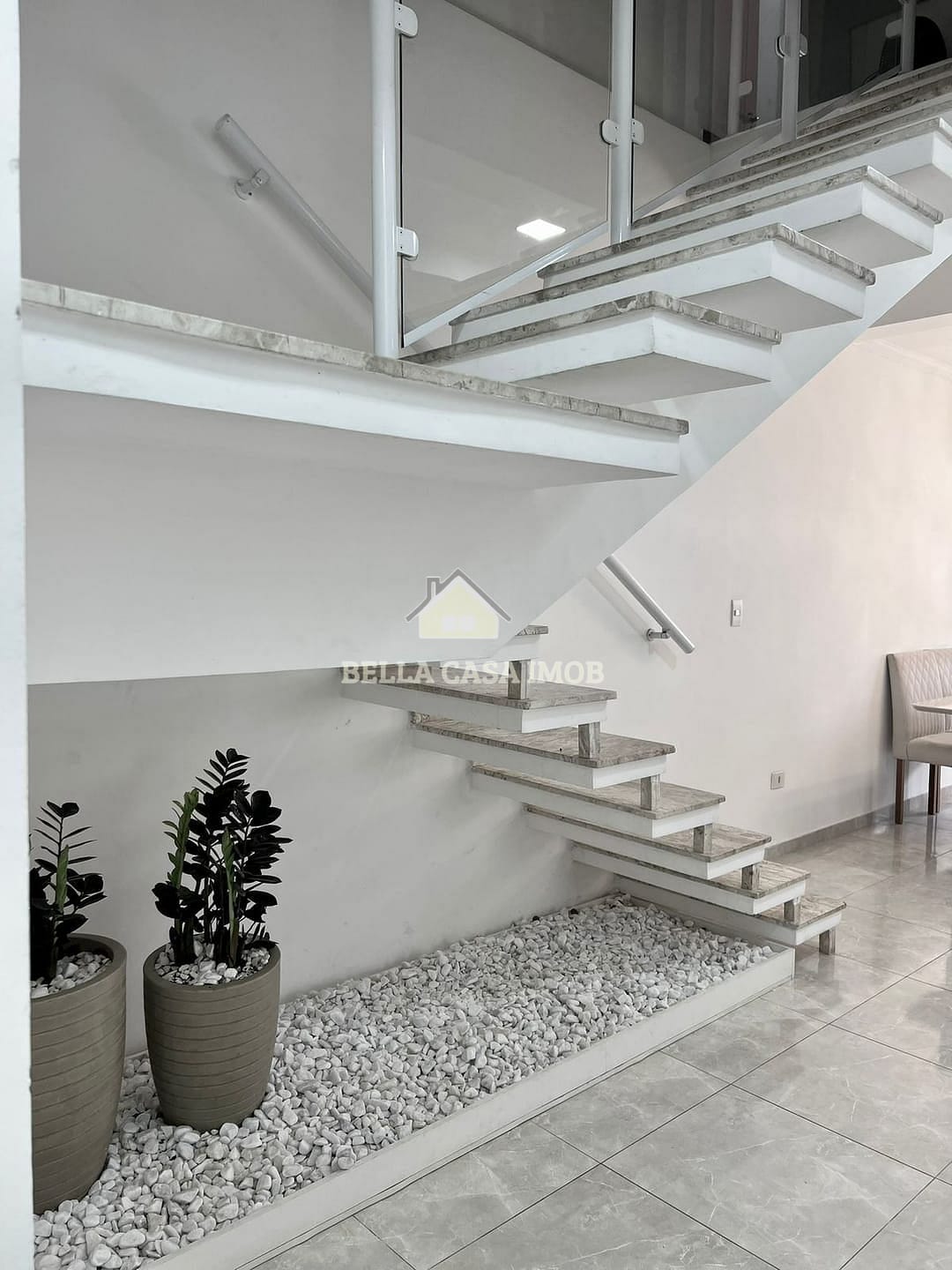 Apartamento para alugar com 3 quartos, 199m² - Foto 5