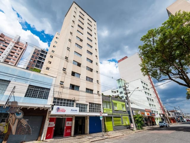 Apartamento 1 quarto e 1 banheiro, à venda, no bairro Centro em Curitiba