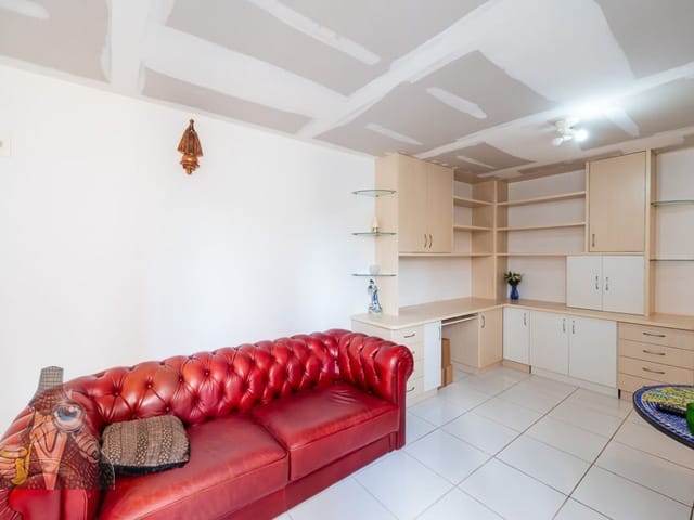Apartamento 1 quarto e 1 banheiro, à venda, no bairro Centro em Curitiba
