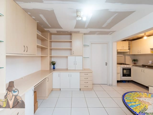 Apartamento 1 quarto e 1 banheiro, à venda, no bairro Centro em Curitiba