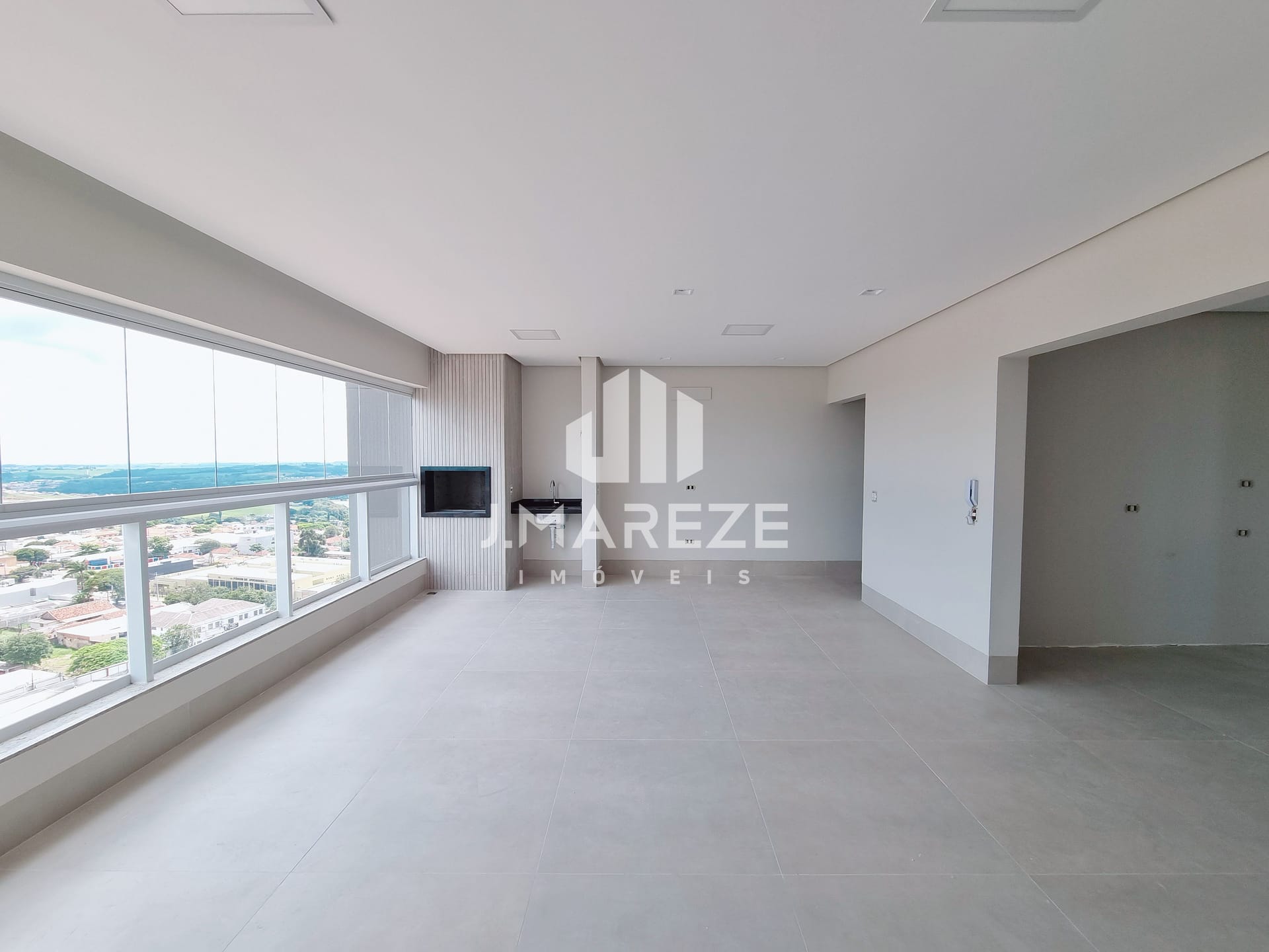 Apartamento à venda com 3 quartos, 127m² - Foto 3