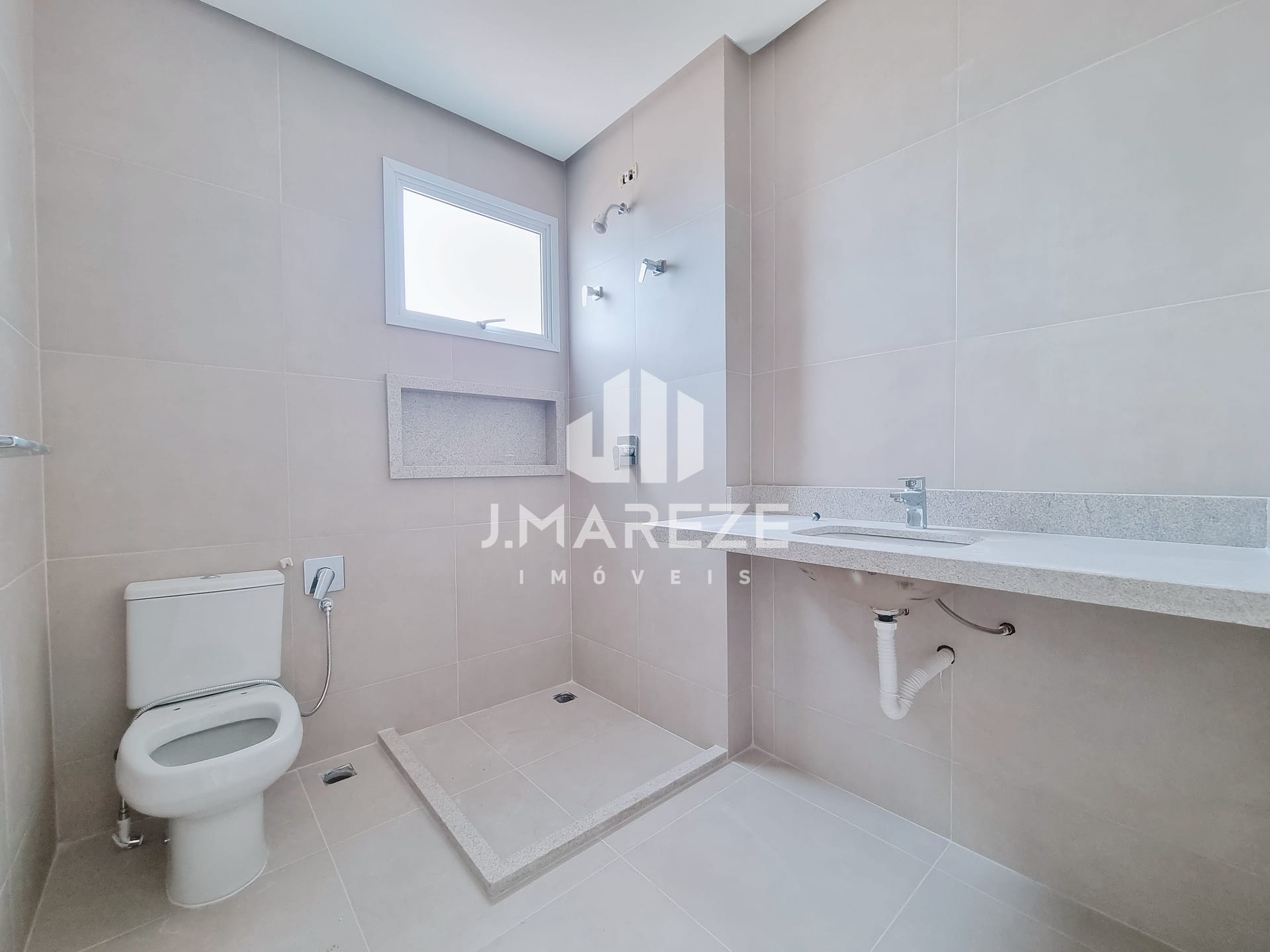 Apartamento à venda com 3 quartos, 127m² - Foto 11