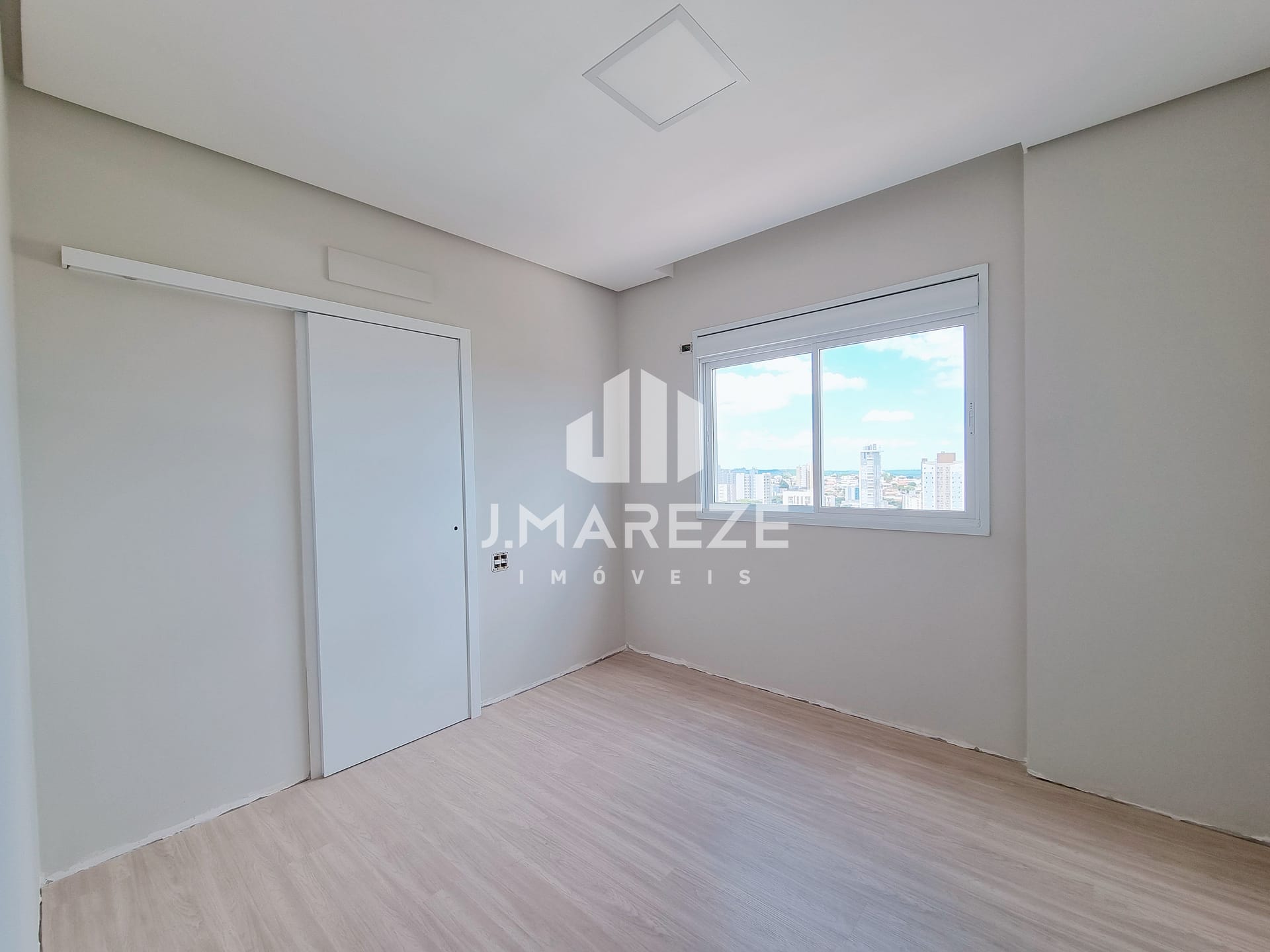Apartamento à venda com 3 quartos, 127m² - Foto 8