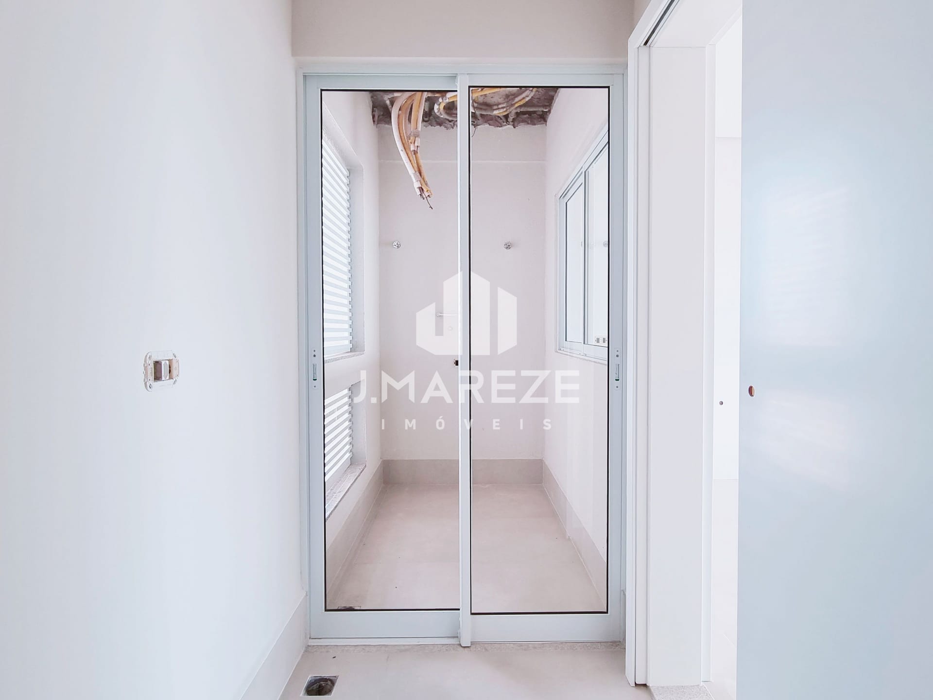 Apartamento à venda com 3 quartos, 127m² - Foto 23