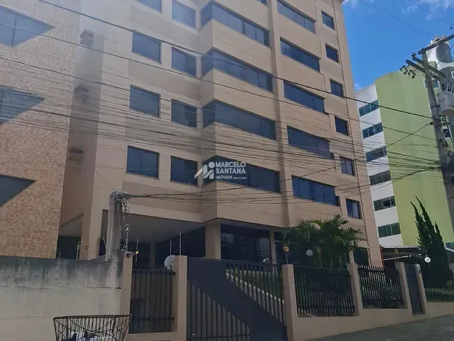 Apartamento 3 quartos e 3 banheiros, à venda, no bairro Candeias em Vitória da Conquista