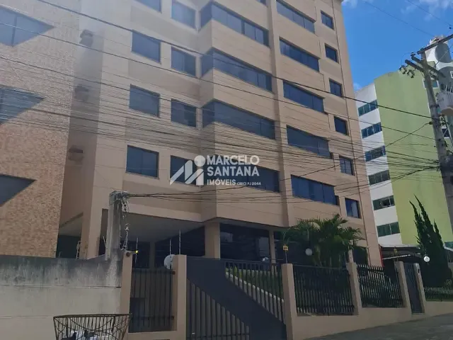 Apartamento 3 quartos e 3 banheiros, à venda, no bairro Candeias em Vitória da Conquista