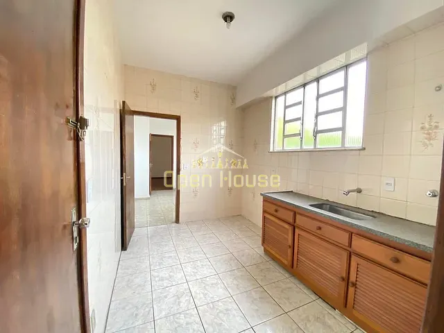Apartamento 2 quartos e 2 banheiros, à venda, no bairro Centro em Barra Mansa