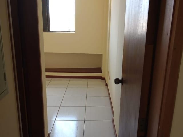 Foto do Apartamento - Edifício Angelo Bazzo - Apartamento para Venda por R$ 135.000,00 com 1 Quarto, 45M², Centro, Londrina - PR | Premier Imóveis