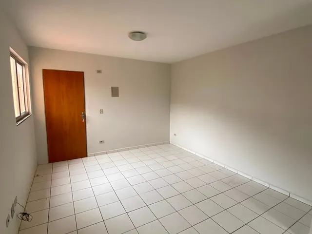 Apartamento 2 quartos e 1 banheiro, para alugar, no bairro Centro em Extrema