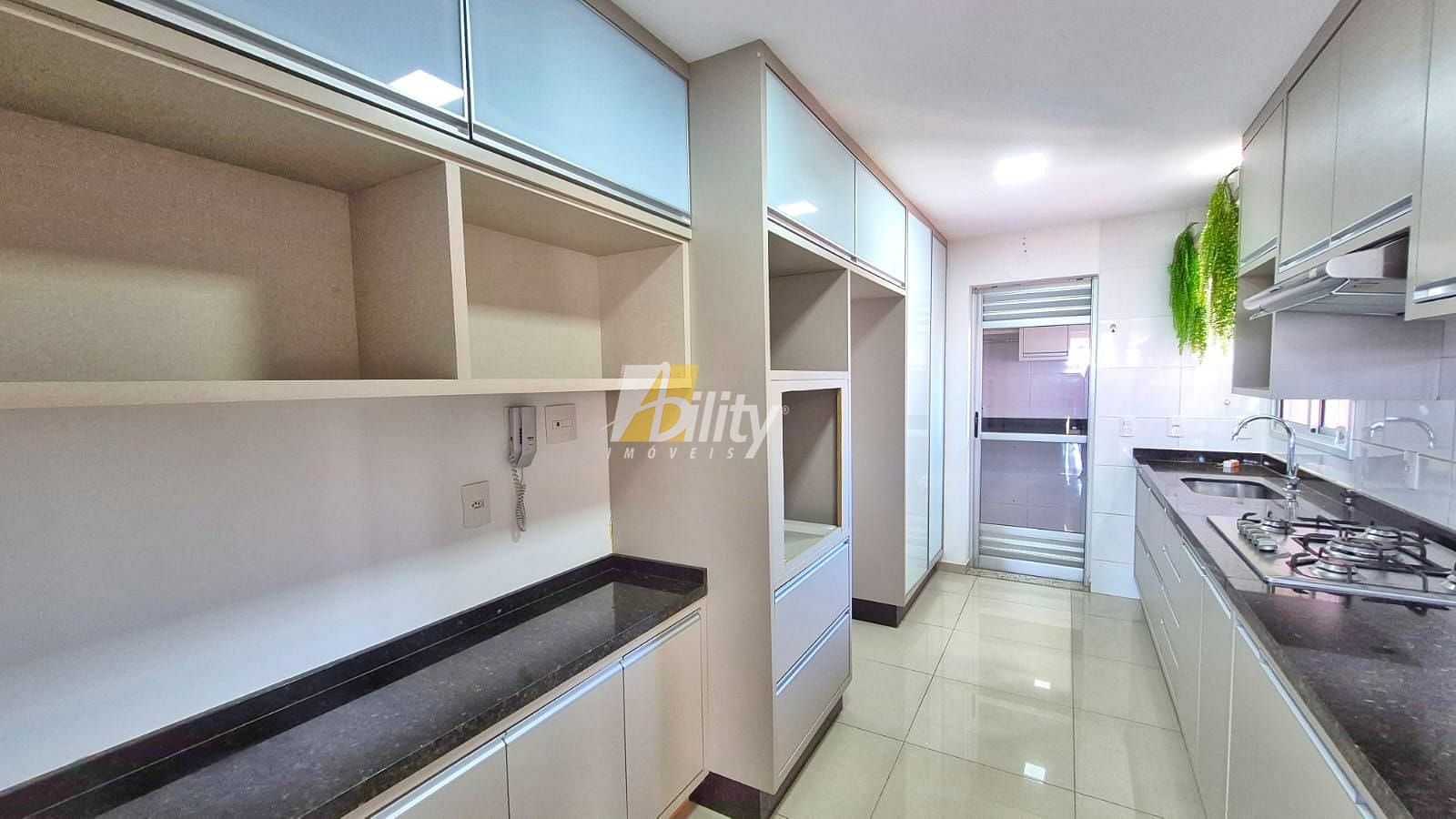Apartamento à venda com 3 quartos, 135m² - Foto 34