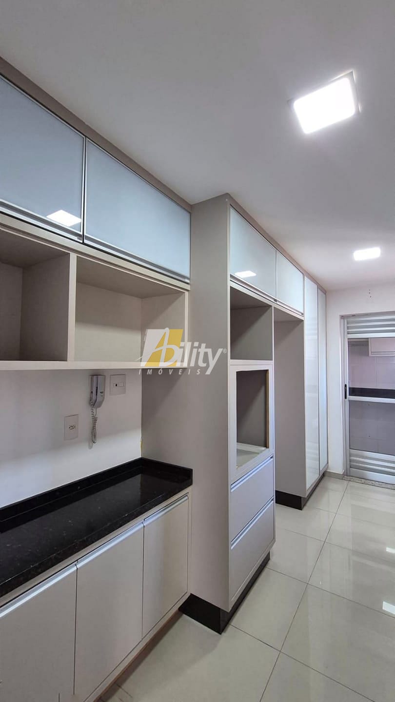 Apartamento à venda com 3 quartos, 135m² - Foto 33