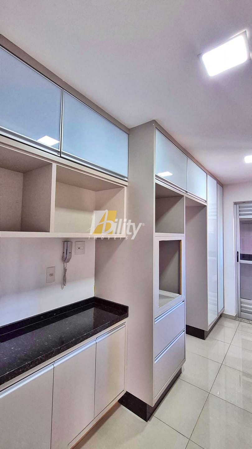 Apartamento à venda com 3 quartos, 135m² - Foto 32