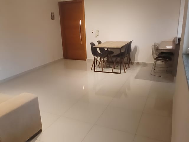 Apartamento 2 quartos e 1 banheiro, para alugar, no bairro Santa Maria em Santo André