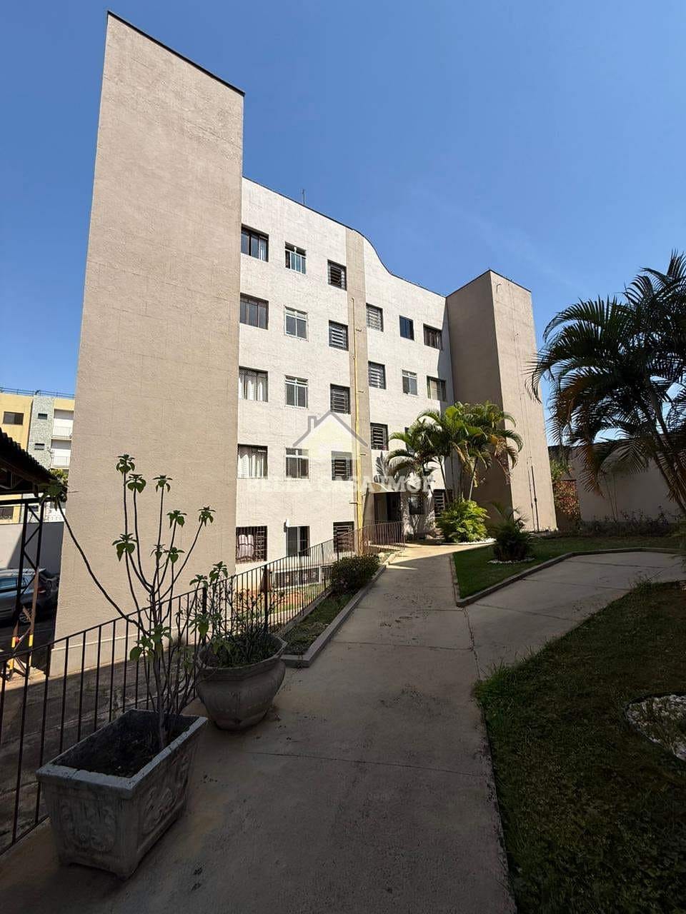 Apartamento à venda e aluguel com 2 quartos, 52m² - Foto 1