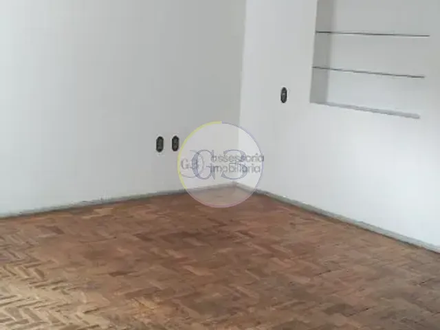 Apartamento 2 quartos e 1 banheiro, para alugar, no bairro Centro em Pelotas