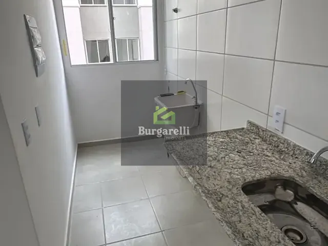 Apartamento 2 quartos e 1 banheiro, para alugar, no bairro Residencial Nova Era em Lavras