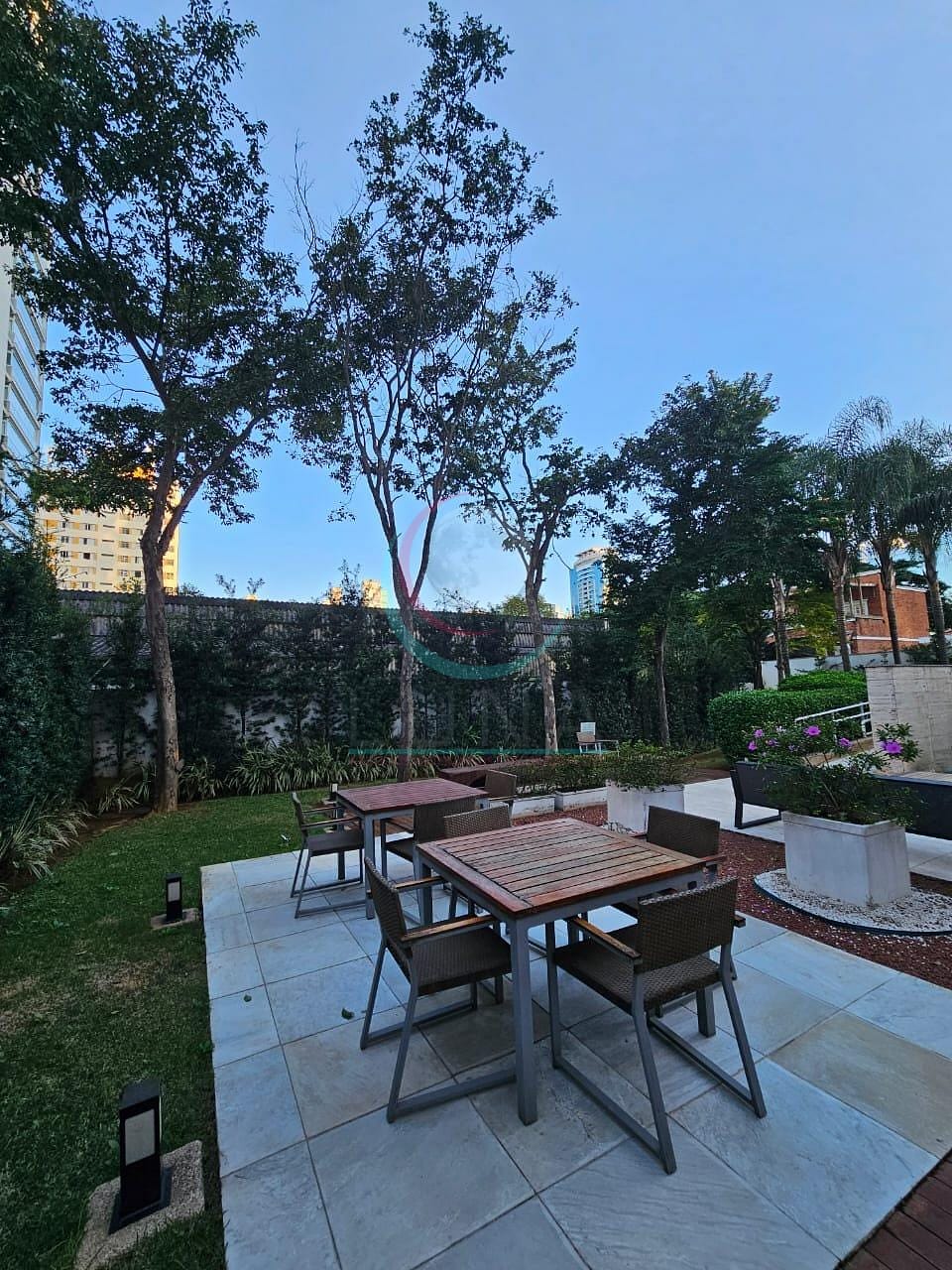 Apartamento à venda com 1 quarto, 93m² - Foto 24