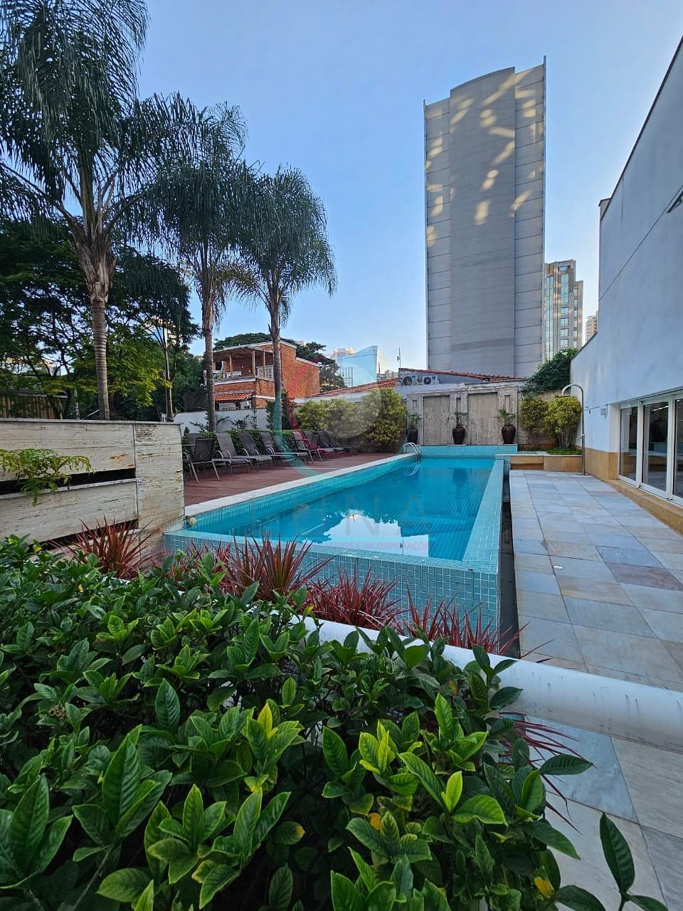 Apartamento à venda com 1 quarto, 93m² - Foto 31