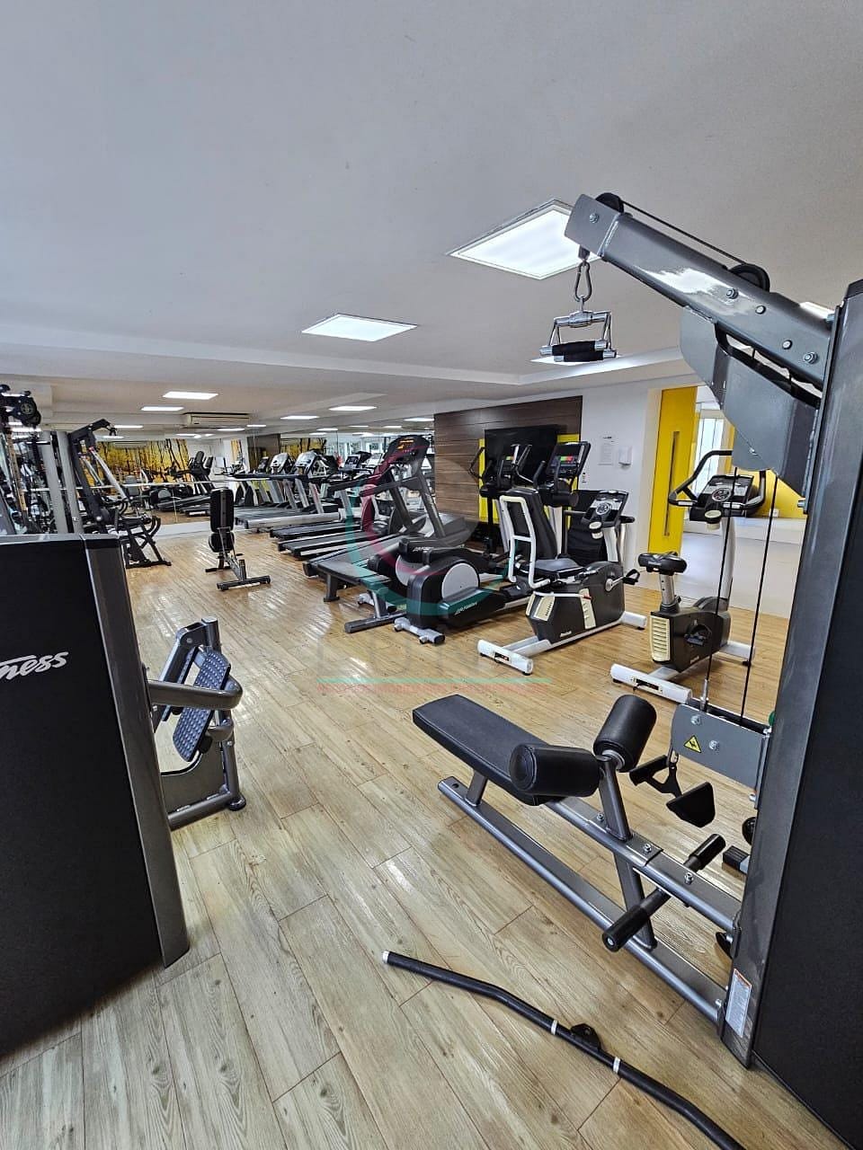 Apartamento à venda com 1 quarto, 93m² - Foto 19