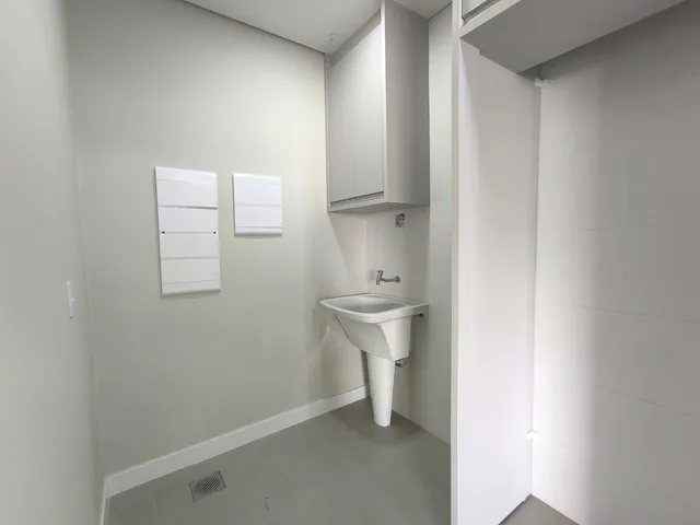 Apartamento com 10m² 3 quartos e 2 banheiros, à venda, no bairro Centro em Londrina