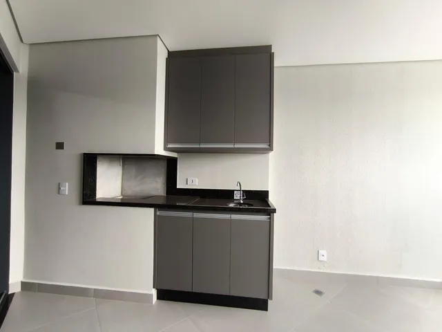 Apartamento com 10m² 3 quartos e 2 banheiros, à venda, no bairro Centro em Londrina