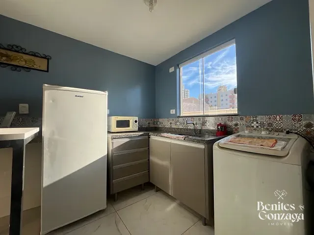 Apartamento com 30m² 1 quarto e 1 banheiro, para alugar, no bairro Zona 07 em Maringá