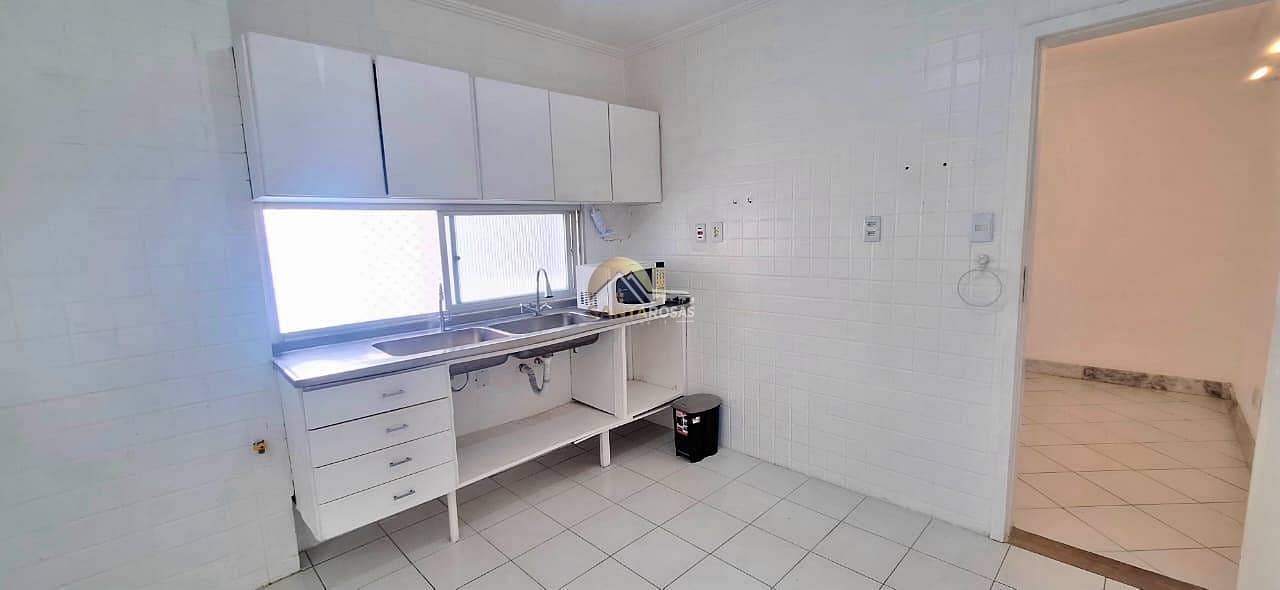 Apartamento para alugar com 3 quartos, 150m² - Foto 11